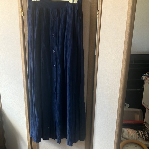 Sostanza Elegant Navy Blue Maxi Skirt small - Picture 1 of 5